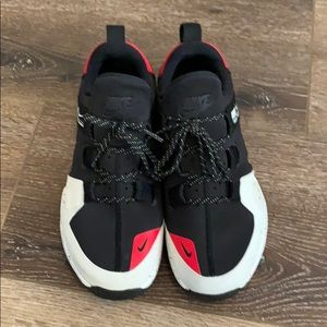 Nike Tech Trainer size 10.5